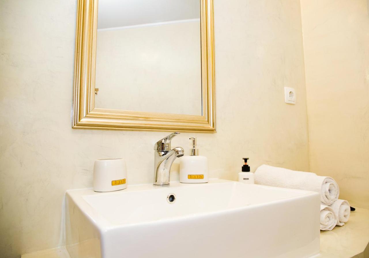 Praxitelis Luxury Apartments 雅典 外观 照片